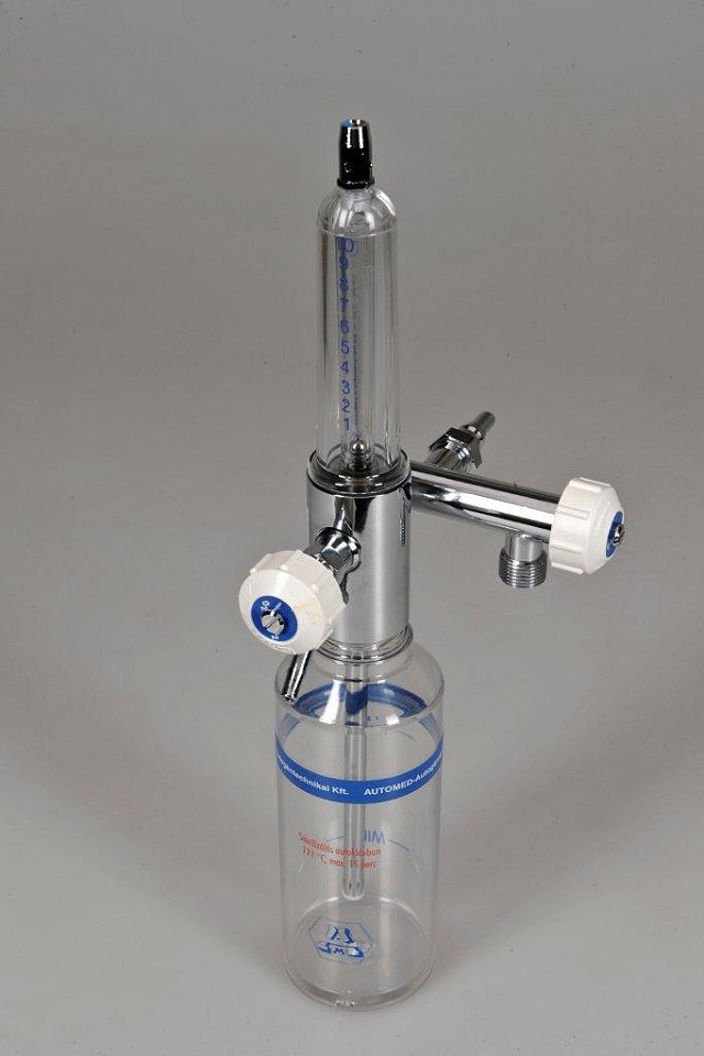 Hálózati kettős elágazású oxigénadagoló KOA-095