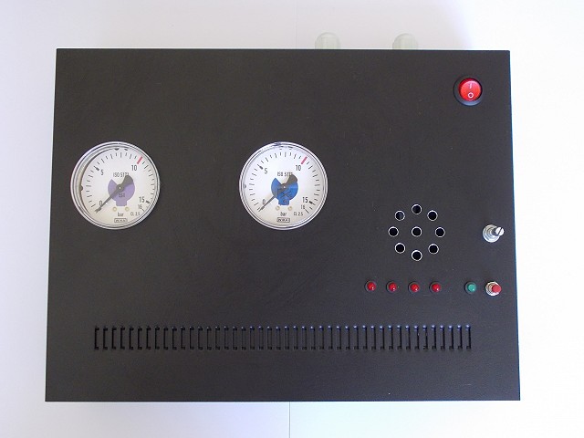 Riasztó-kijelző egység