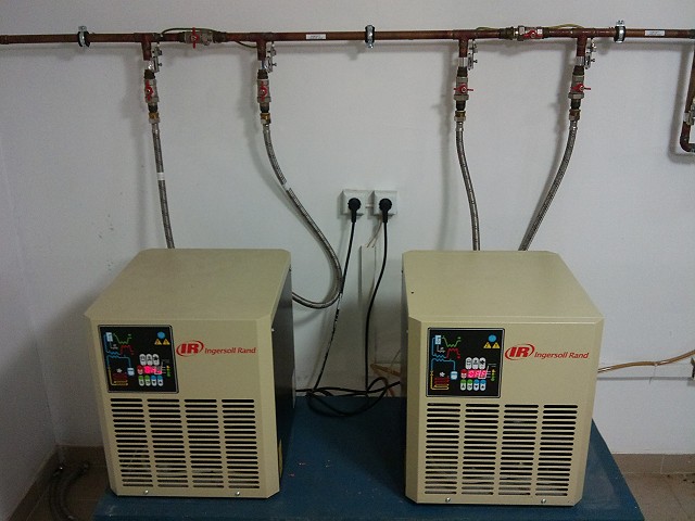 Sűrített levegő hűtveszárító